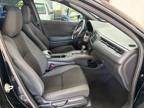 Used 2019 Honda HR-V FWD Sport image 14