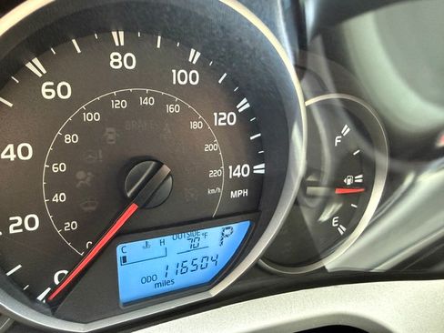 Used 2016 Toyota RAV4 AWD LE image 10
