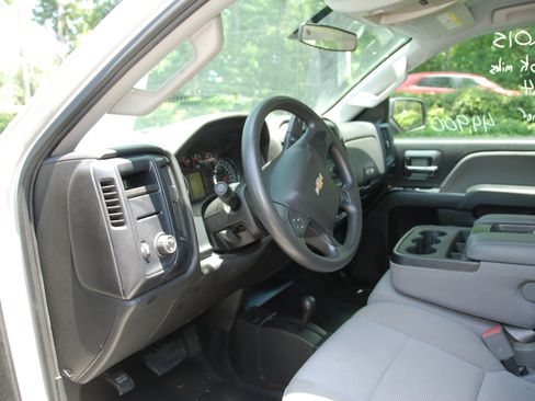 Used 2015 Chevrolet Silverado 2500 image 17