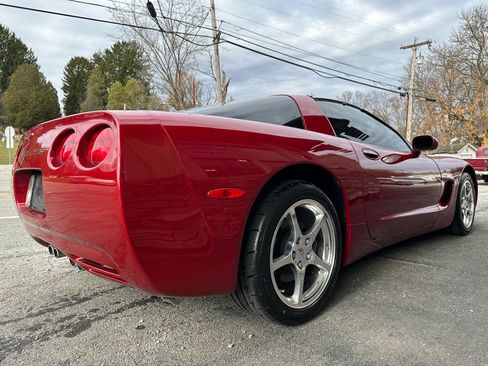 Used 2000 Chevrolet Corvette image 4
