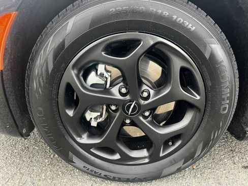 Used 2024 Chrysler Pacifica Select image 7