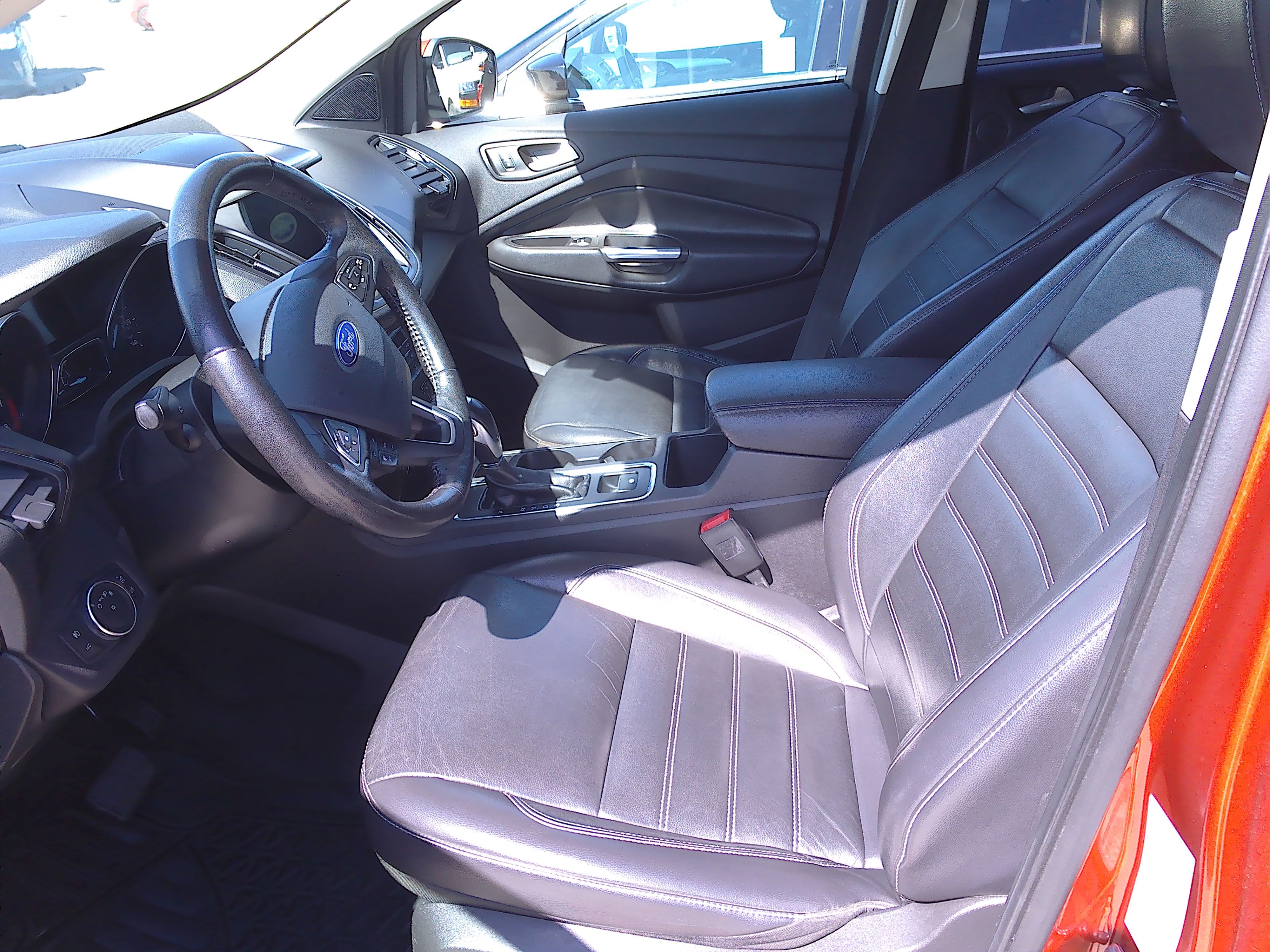 Used 2019 Ford Escape 4WD Titanium image 7