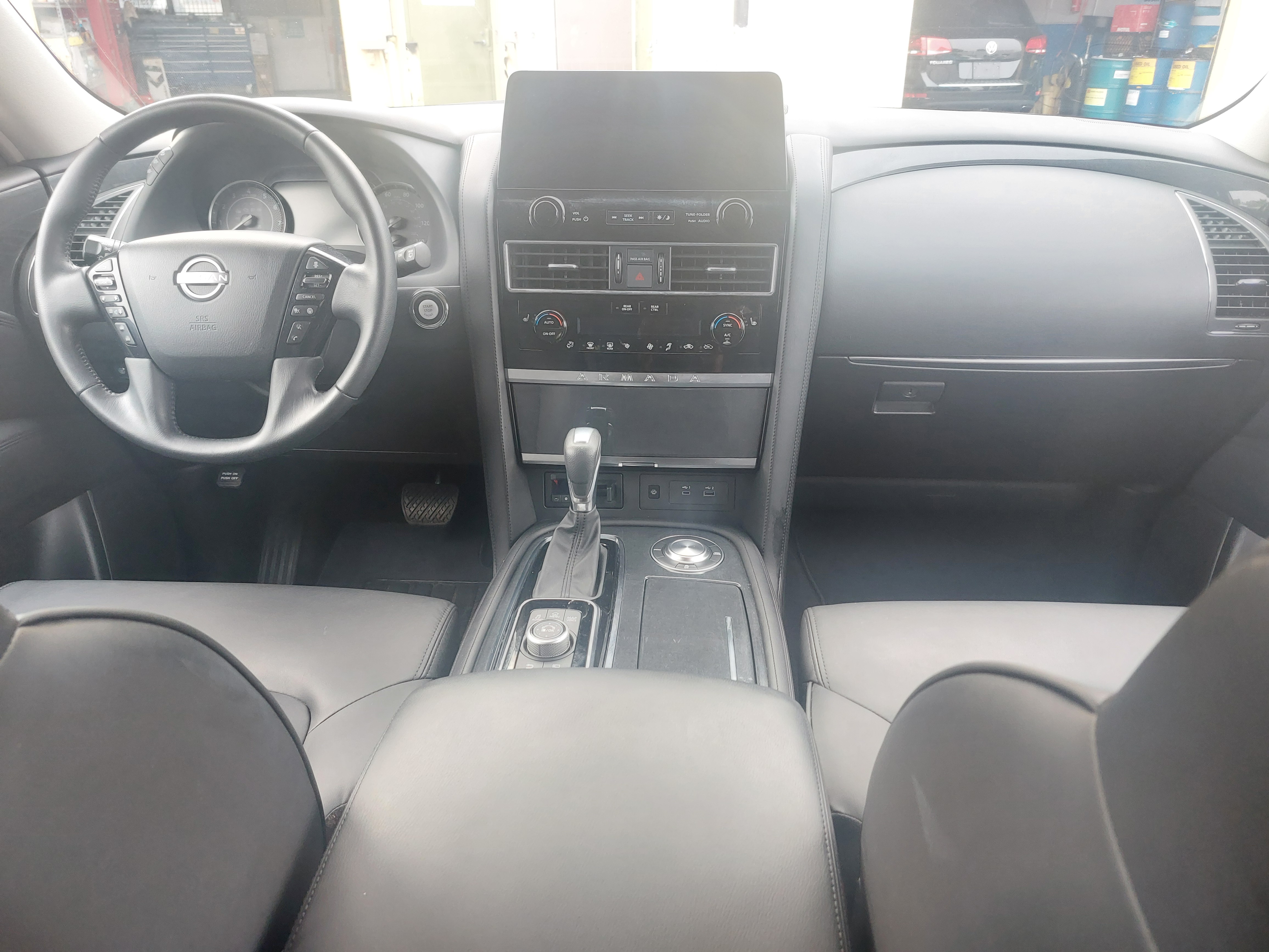 Used 2023 Nissan Armada 2WD SV image 12
