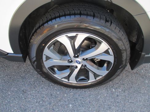 Used 2020 Subaru Outback Limited AWD/4WD image 17