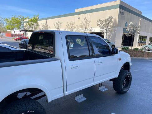Used 2001 Ford F150 Lariat image 8