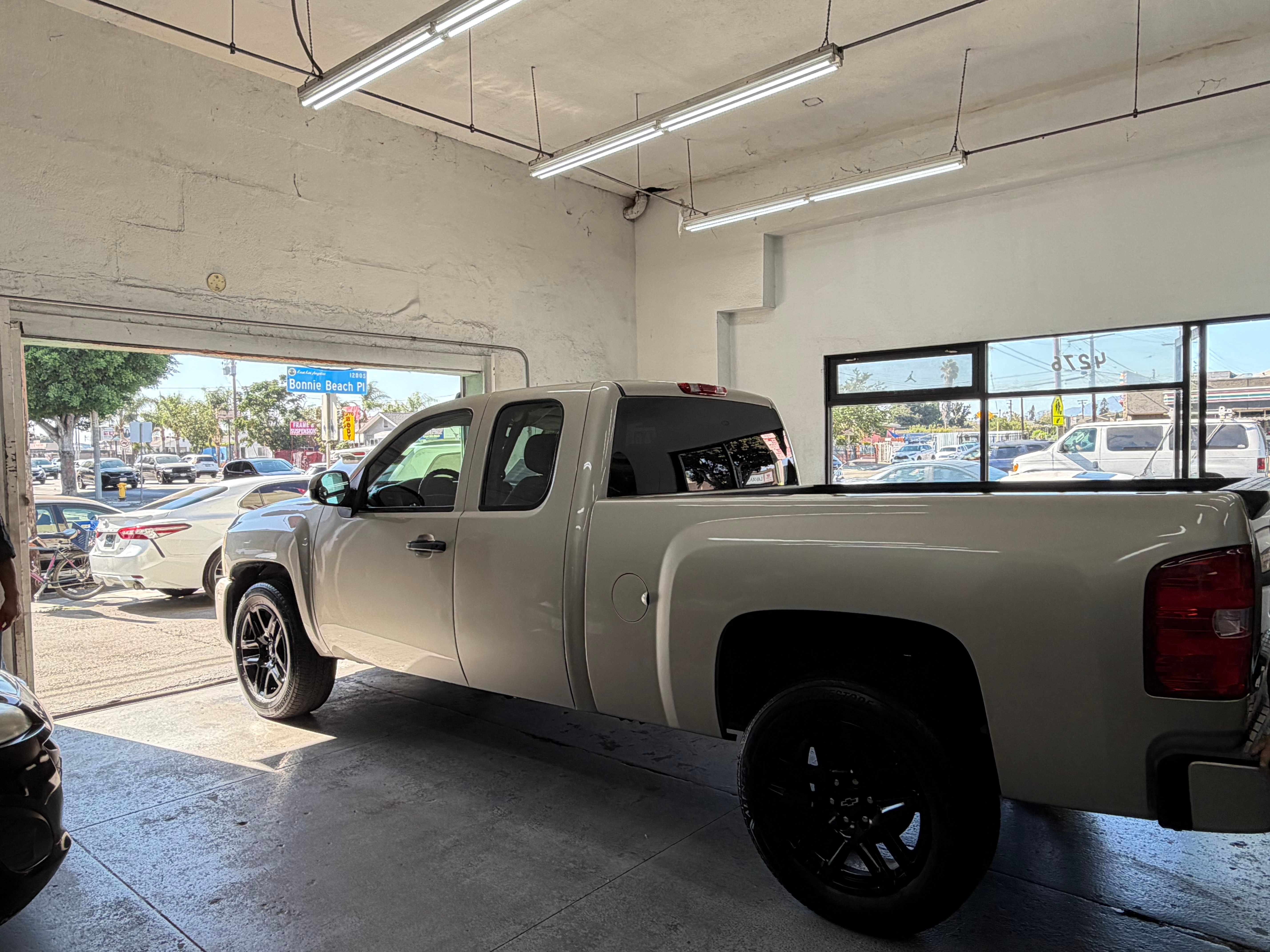 Used 2007 Chevrolet Silverado 1500 2WD Extended Cab image 2
