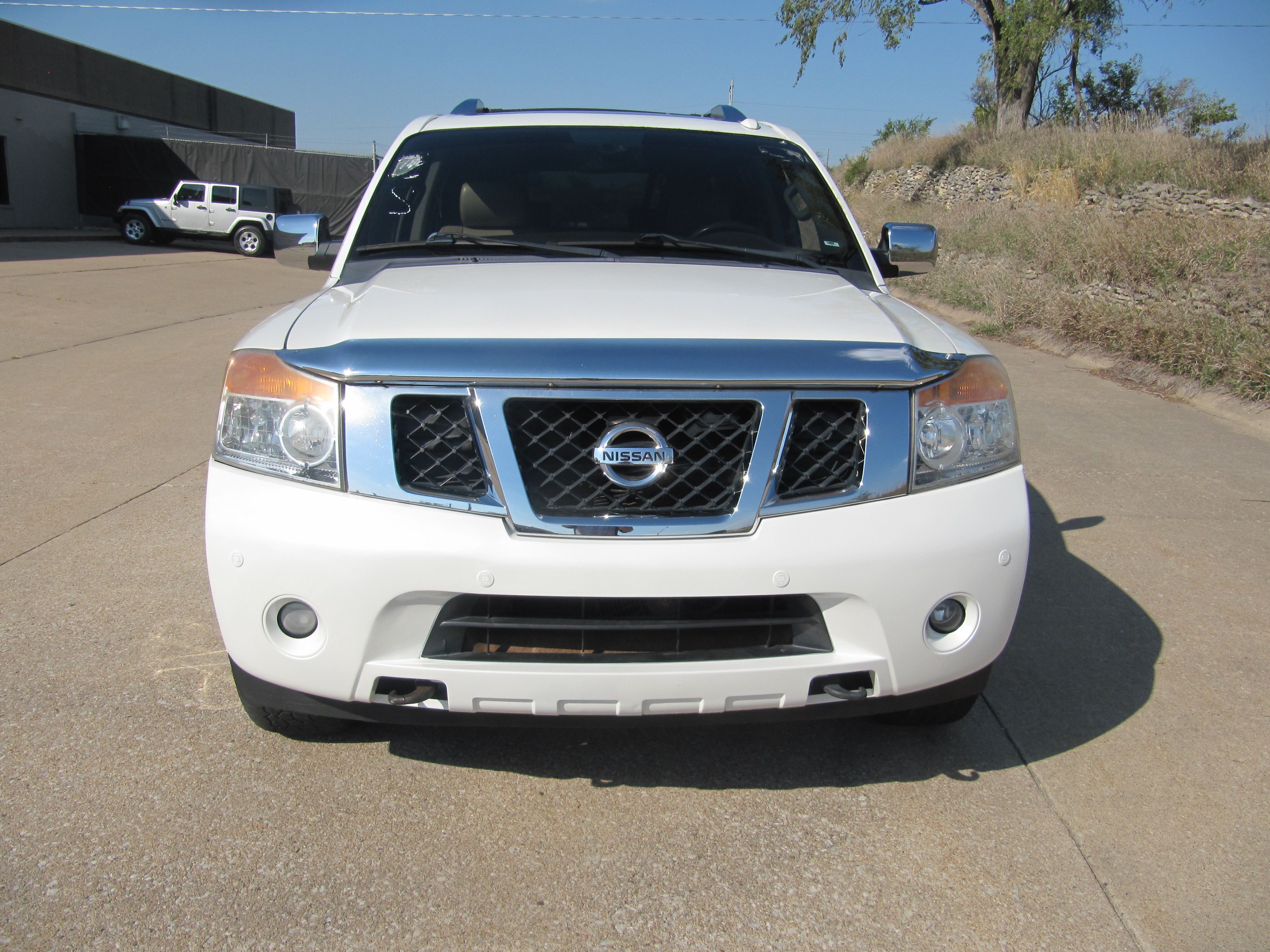 Used 2014 Nissan Armada Platinum AWD/4WD image 7