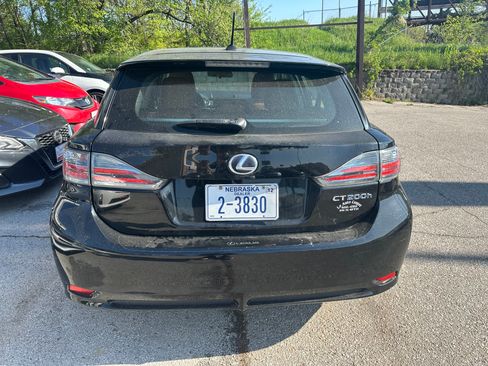 Used 2012 Lexus CT 200h image 2