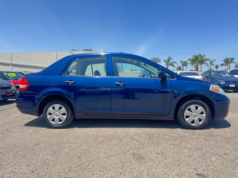 Used 2010 Nissan Versa Sedan FWD image 10