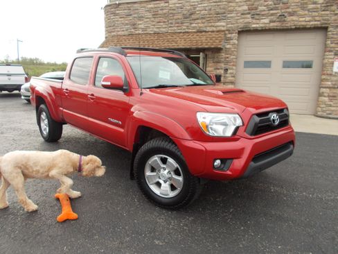 Used 2015 Toyota Tacoma 4x4 Double Cab w/ TRD Package image 3
