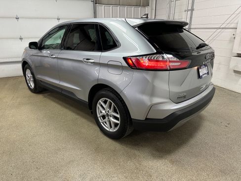Certified 2024 Ford Edge SEL image 6