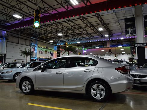 Used 2015 Honda Civic LX image 4