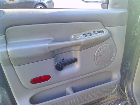 Used 2003 Dodge Ram 1500 Truck SLT image 11