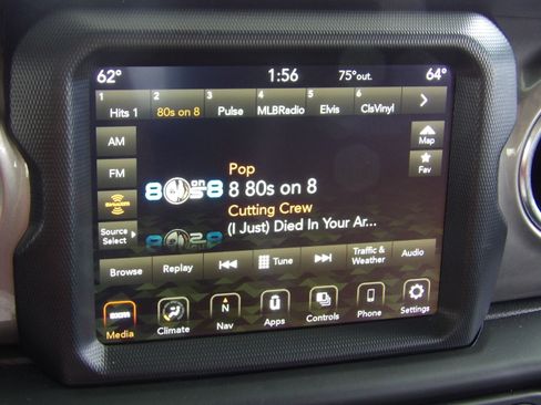 Used 2021 Jeep Wrangler 4WD Unlimited Sahara image 7