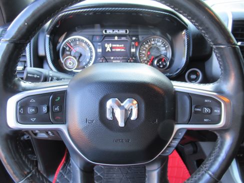 Used 2019 RAM 1500 Big Horn image 15
