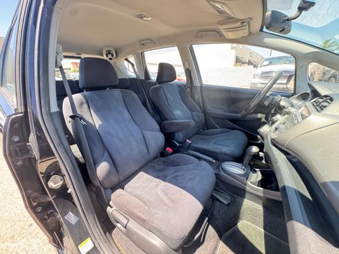 Used 2010 Honda Fit Sport image 16