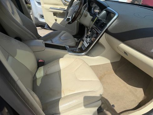 Used 2012 Volvo XC60 3.2 image 4