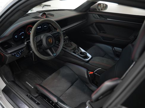 Used 2022 Porsche 911 GT3 image 10