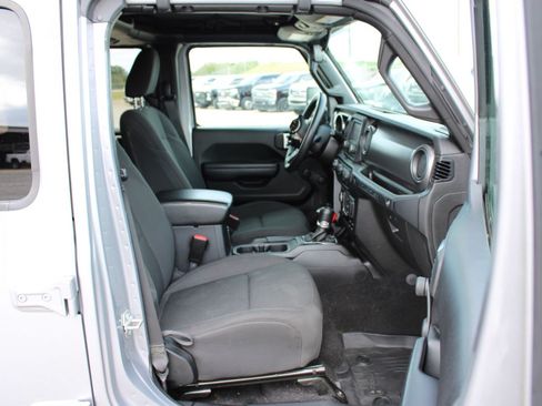 Used 2021 Jeep Wrangler Unlimited Willys image 14