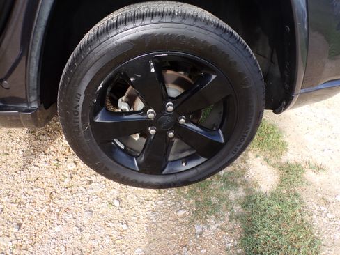 Used 2015 Jeep Grand Cherokee Altitude image 9