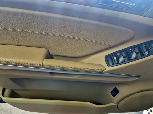 Used 2009 Mercedes-Benz ML 350 4MATIC image 14