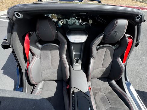 Used 2020 Chevrolet Corvette Stingray 3LT image 19