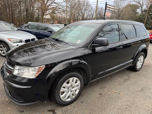 Used 2015 Dodge Journey SE image 1