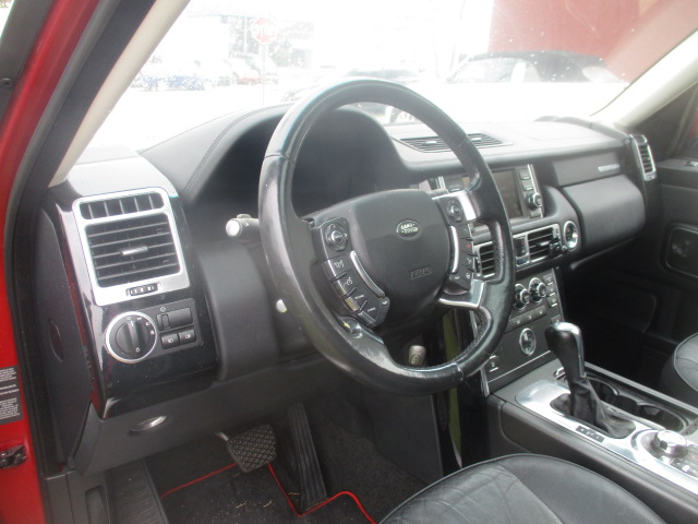 Used 2012 Land Rover Range Rover HSE AWD/4WD image 13