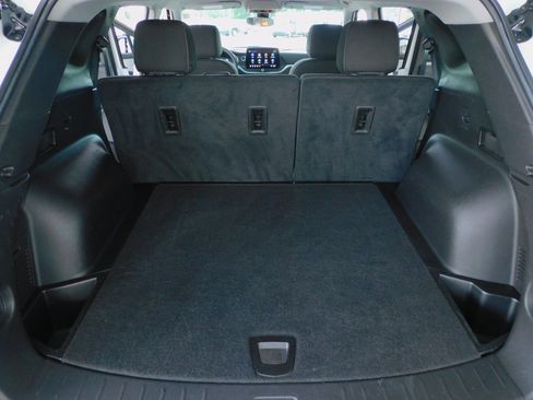 Used 2025 Chevrolet Blazer FWD LT w/ 2LT image 16