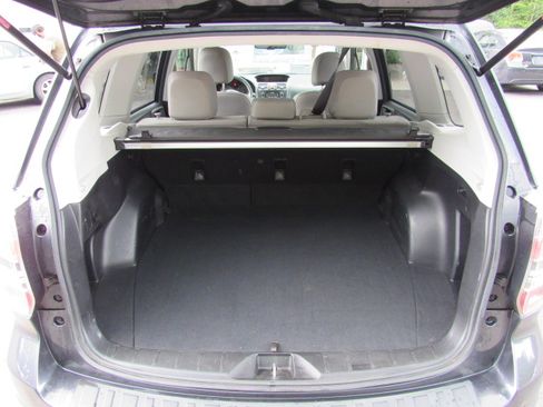 Used 2014 Subaru Forester 2.5i Limited AWD/4WD image 17