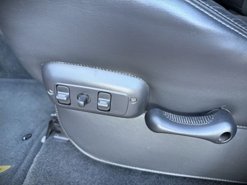 Used 2005 Dodge Ram SRT-10 SRT-10 image 31