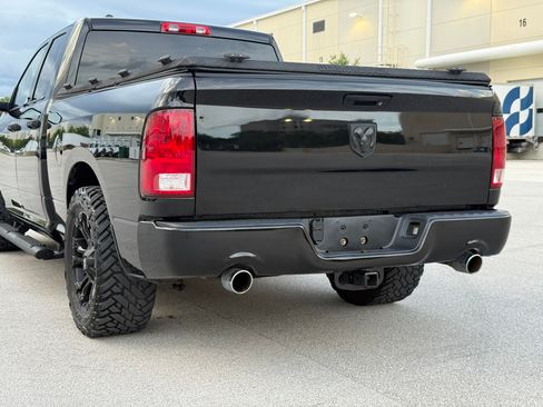 Used 2014 RAM 1500 ST RWD image 47