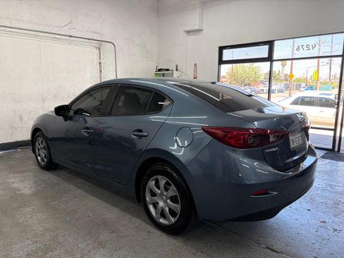 Used 2015 MAZDA MAZDA3 i Sport Sedan FWD image 5