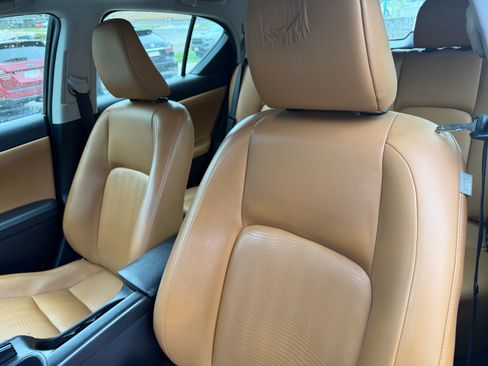 Used 2012 Lexus CT 200h UNAVAIL FWD image 12
