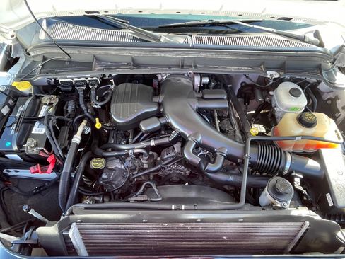 Used 2015 Ford F450 image 19