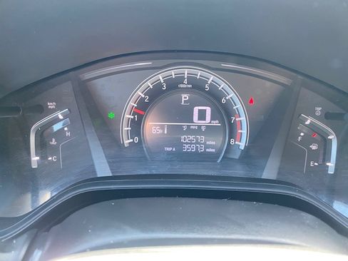 Used 2018 Honda CR-V LX image 9