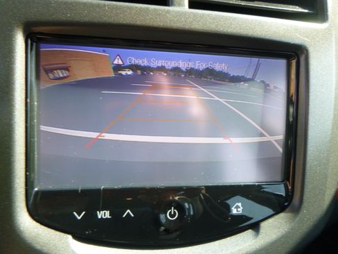 Used 2016 Chevrolet Sonic LT image 21