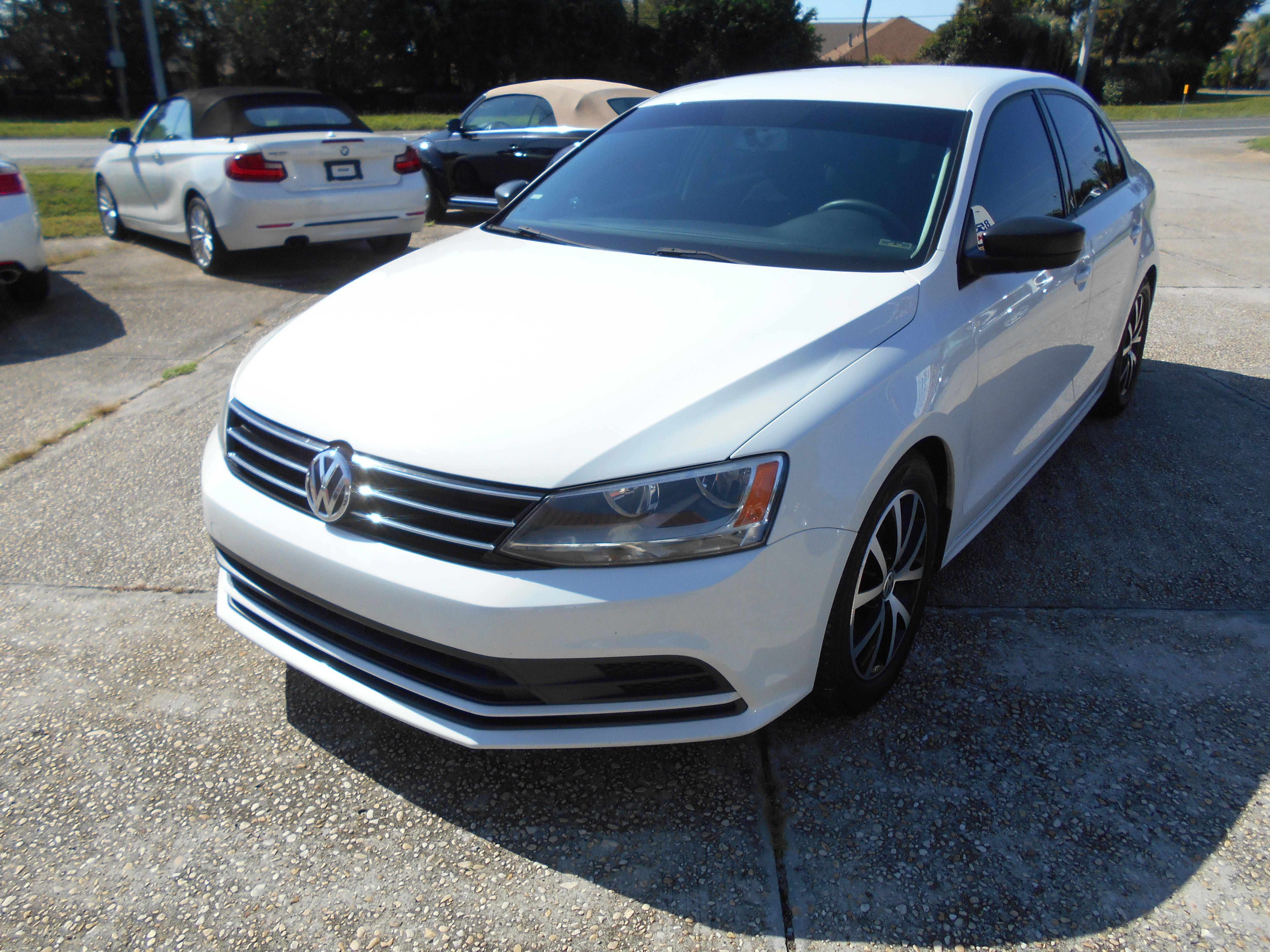 Used 2016 Volkswagen Jetta SE Sedan FWD image 2