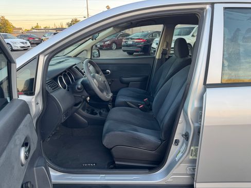 Used 2011 Nissan Versa image 15