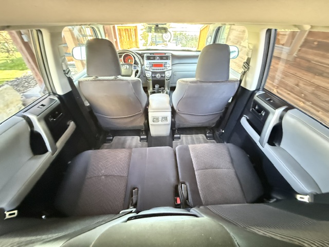 Used 2011 Toyota 4Runner 4WD image 18