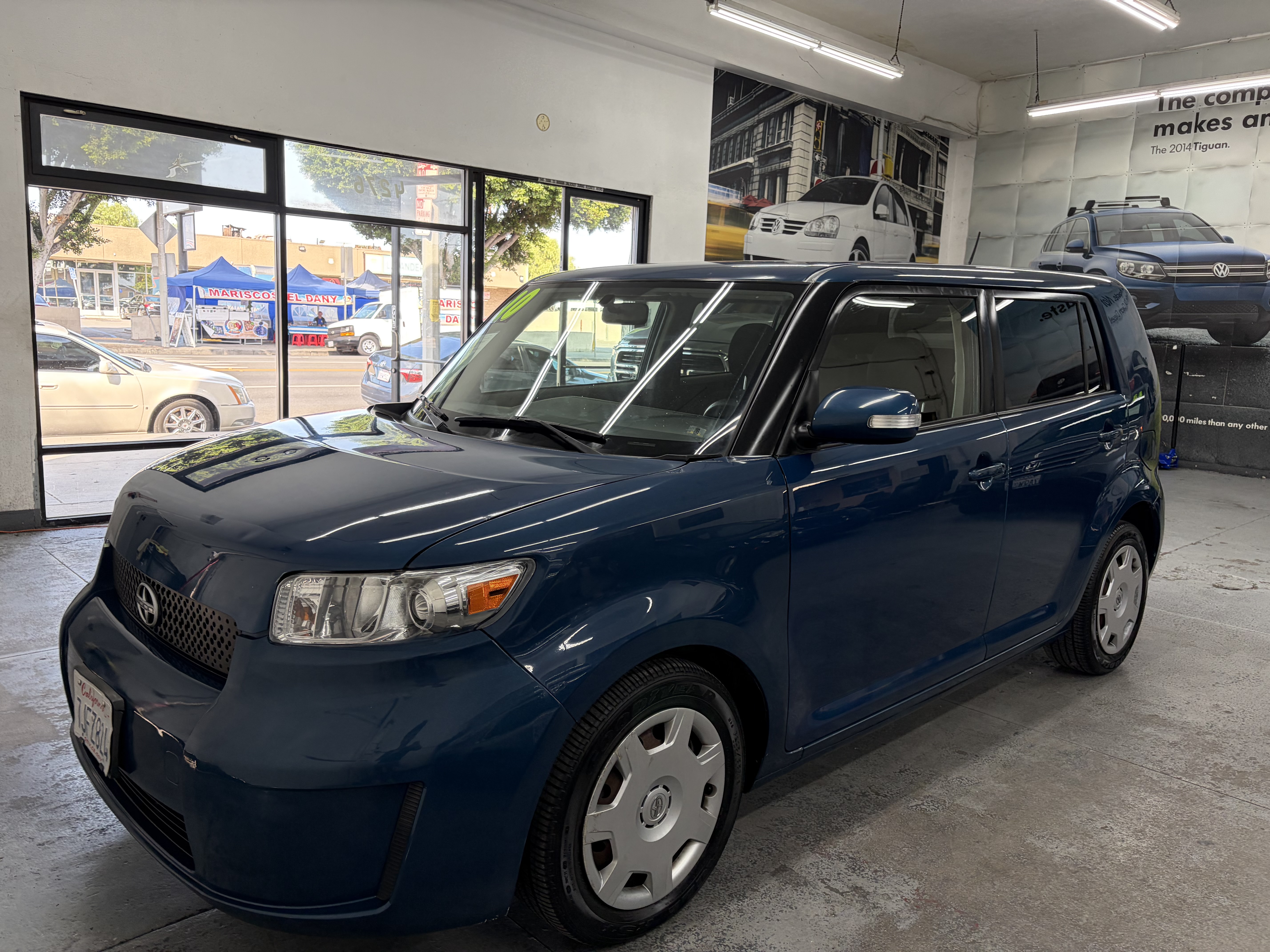 Used 2010 Scion xB UNAVAIL FWD image 1