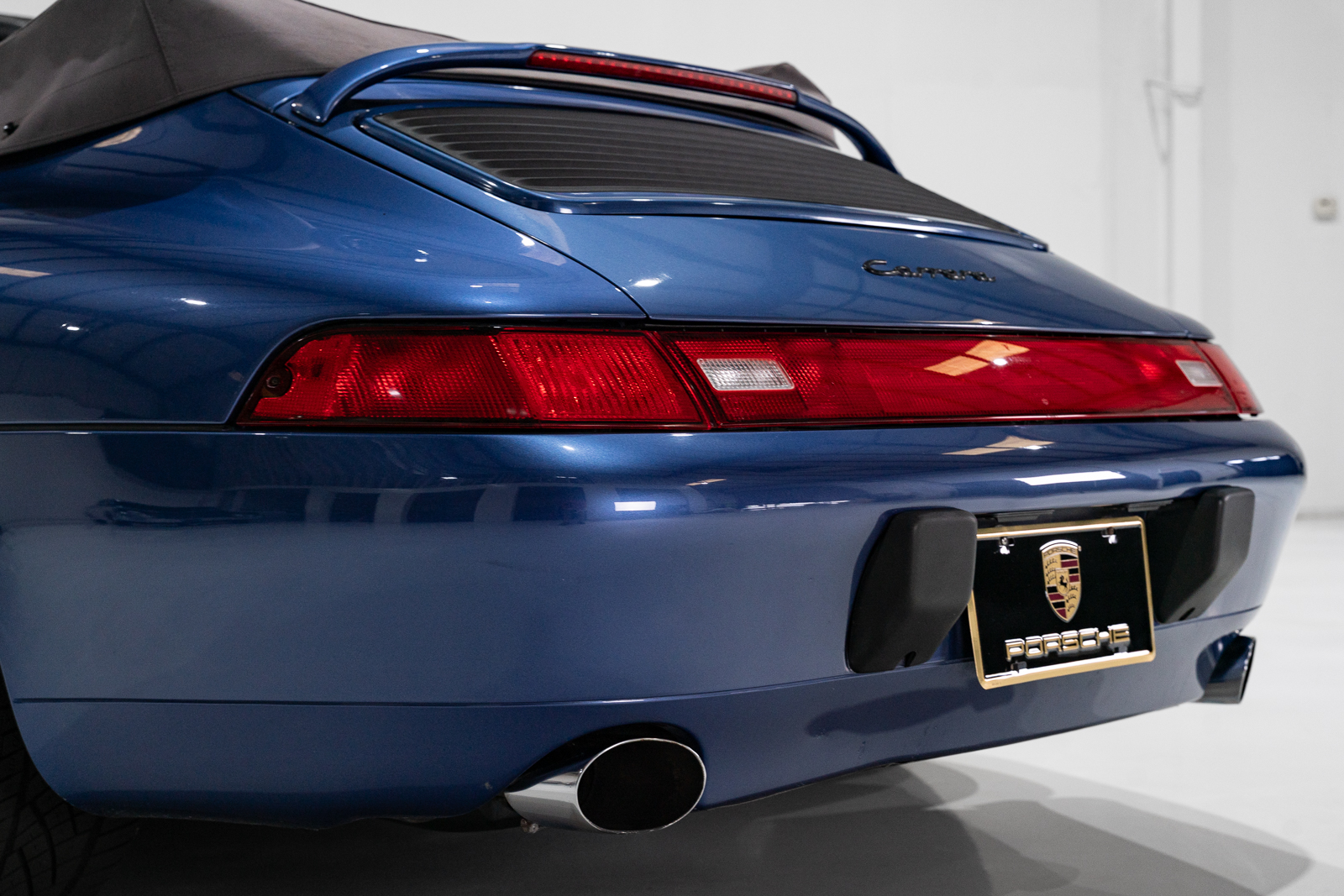 Used 1997 Porsche 911 Carrera Cabriolet RWD image 54