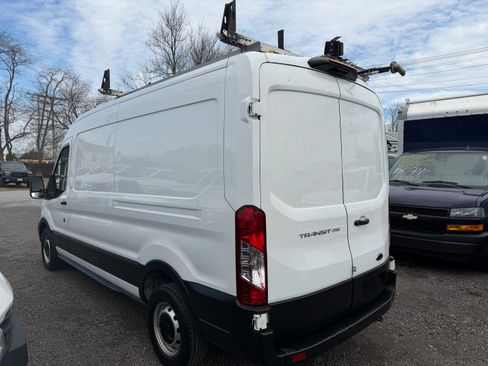 Used 2022 Ford Transit 250 image 3