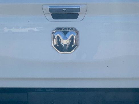 Used 2020 RAM 1500 SLT image 6