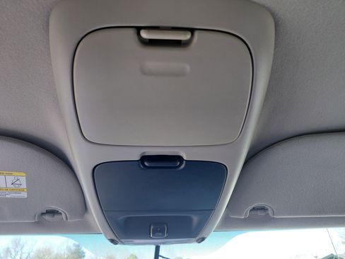 Used 2007 Ford Explorer Sport Trac Limited image 15