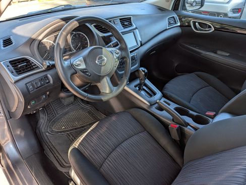 Used 2019 Nissan Sentra SV FWD image 5