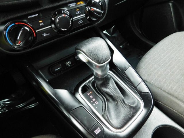 Used 2020 Kia Soul S FWD image 18