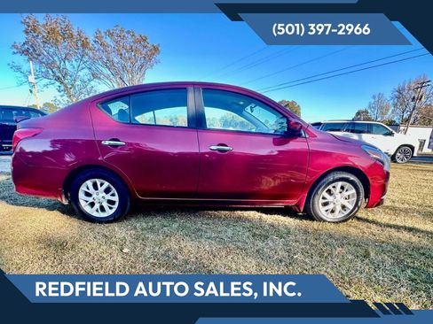 Used 2017 Nissan Versa 1.6 SV image 1