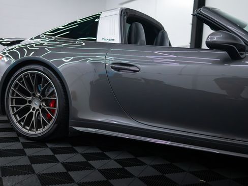 Used 2017 Porsche 911 Targa 4S image 7