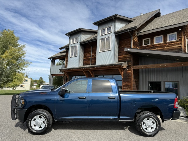 Used 2023 RAM 2500 4x4 Crew Cab Tradesman image 2